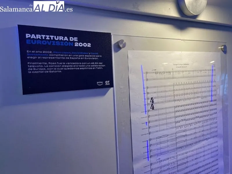 Autobus de Operación Triunfo en el Campus Unamuno. Foto Vanesa Martins