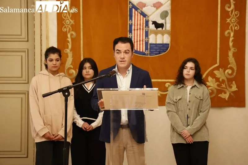 Presentación en el Ayuntamiento de la sexta edición del Festival Jóvenes Talentos. Foto de David Sañudo