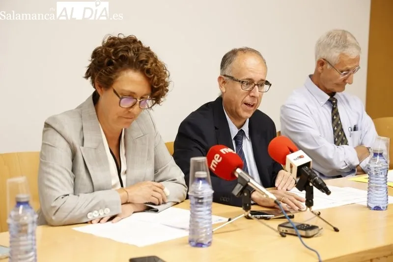 Rueda de prensa de la Asociación ‘We can be heroes’ y el Centro de Investigación del Cáncer. Foto de David Sañudo