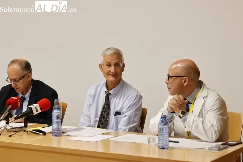 Rueda de prensa de la Asociación ‘We can be heroes’ y el Centro de Investigación del Cáncer. Foto de David Sañudo