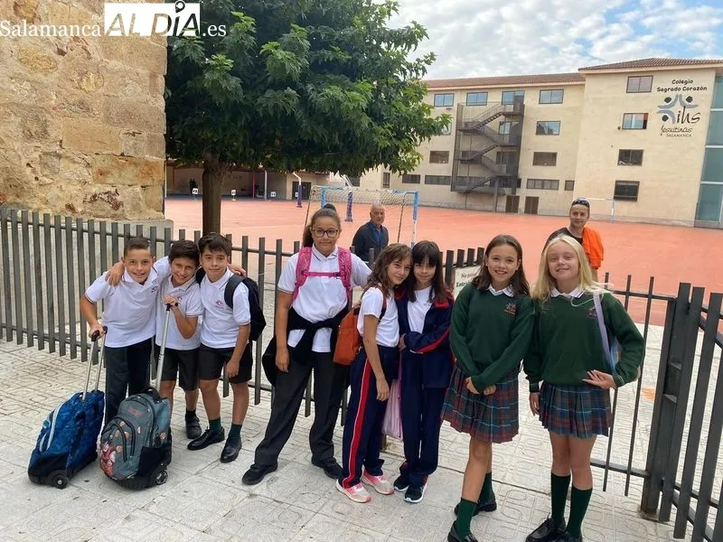 Primer día del nuevo curso para escolares del Colegio Sagrado Corazón (Jesuitinas)