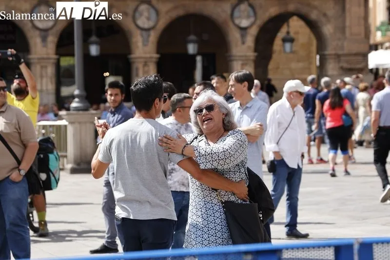 Concierto de coplas ofrecido en la Plaza Mayor por la Banda Municipal de Música. Foto de David Sañudo