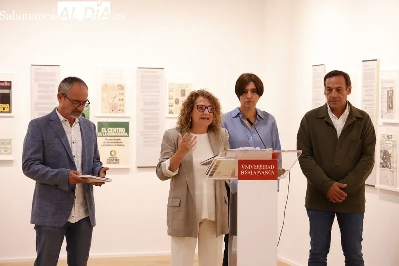 Exposición ‘Lengua y política’  en el Centro Internacional del Español y Actividades Culturales, en la plaza de los Bandos. Foto de David Sañudo