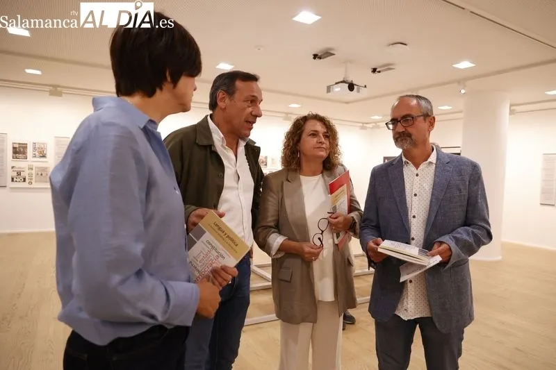 Exposición ‘Lengua y política’  en el Centro Internacional del Español y Actividades Culturales, en la plaza de los Bandos. Foto de David Sañudo