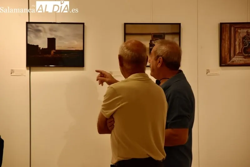 Exposición fotográfica en el Centro Municipal Trujillo. Foto de Vanesa Martins