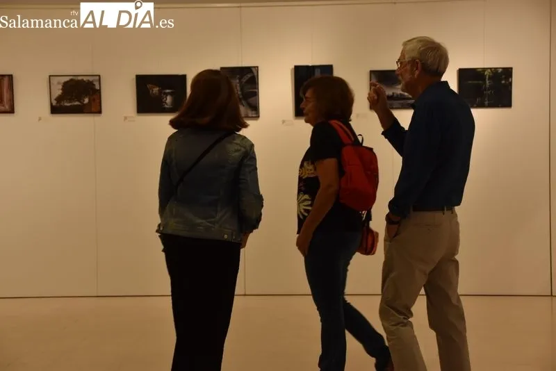 Exposición fotográfica en el Centro Municipal Trujillo. Foto de Vanesa Martins