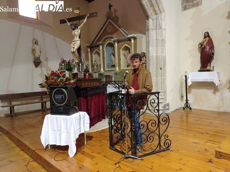 Foto 6 - Lectura de poemas para recordar a Remigio Gonz&aacute;lez 'Adares'