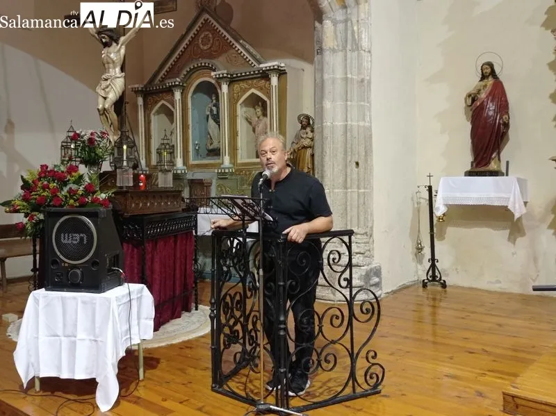 Foto 3 - Lectura de poemas para recordar a Remigio Gonz&aacute;lez 'Adares'