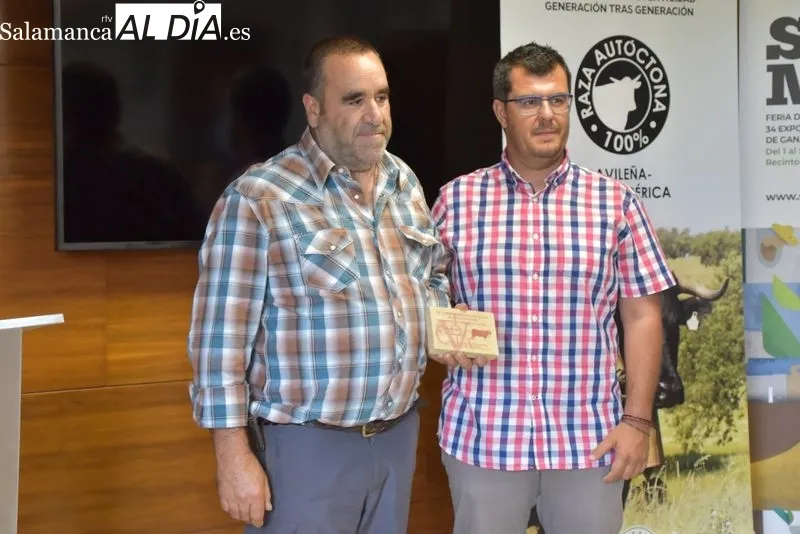 Foto 7 - Entregados los premios del Concurso Morfol&oacute;gico de la Raza Avile&ntilde;a Negra Ib&eacute;rica