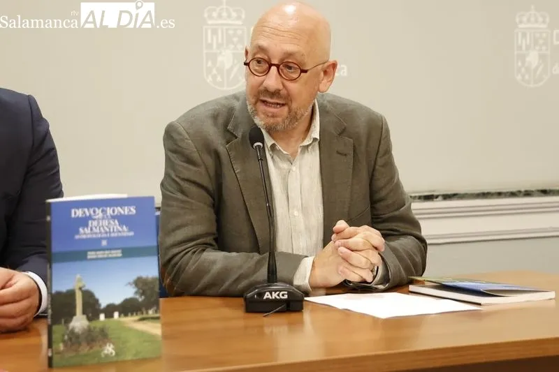 Presentación en la Diputación del libro 'Devociones de la dehesa salmantina: Antropología e identidad'. Foto de David Sañudo