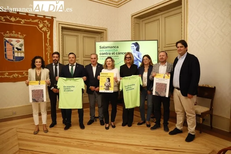 Presentación en el Consistorio de la  la novena edición de ‘Salamanca en marcha contra el cáncer’. Foto de David Sañudo