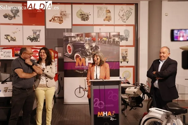 Presentación en el Museo de Automoción de este Raid Solidario de Ciclomotores a favor de Proyecto Hombre Salamanca. Foto de David Sañudo