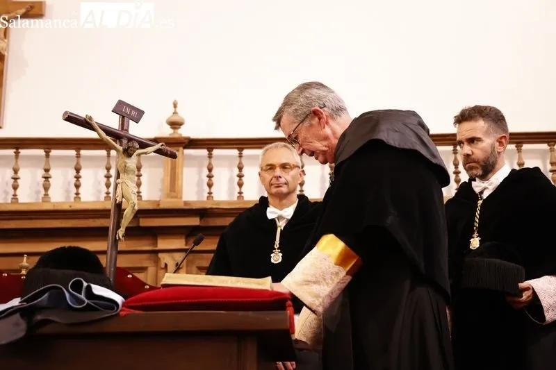 Toma de posesión del nuevo rector de  la Universidad Pontificia de Salamanca (UPSA), Santiago García-Jalón. Foto de David Sañudo