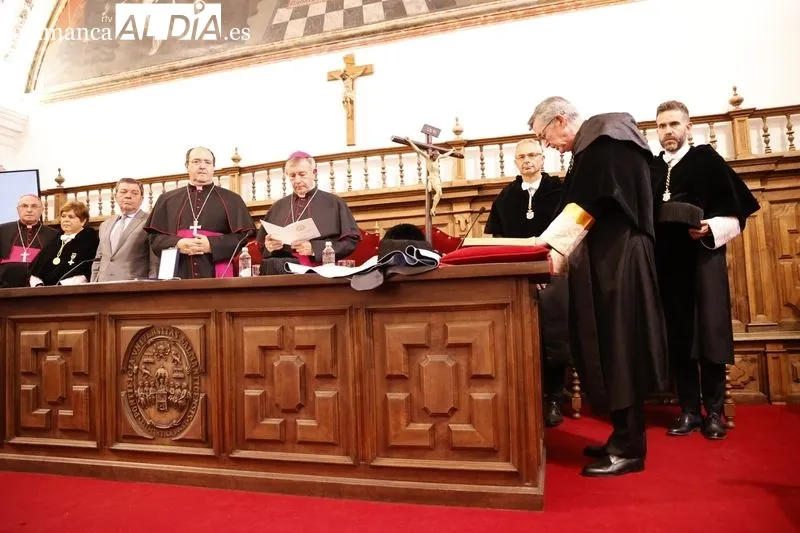 Toma de posesión del nuevo rector de  la Universidad Pontificia de Salamanca (UPSA), Santiago García-Jalón. Foto de David Sañudo