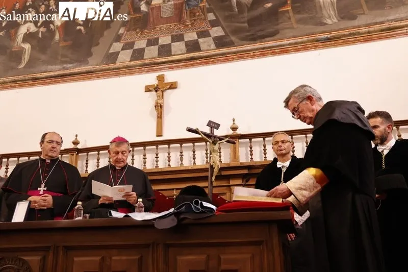 Toma de posesión del nuevo rector de  la Universidad Pontificia de Salamanca (UPSA), Santiago García-Jalón. Foto de David Sañudo