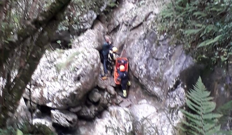 Rescate de los cuerpos en el barranco de La Molina, en Asturias. Foto @112Asturias (SEMA)