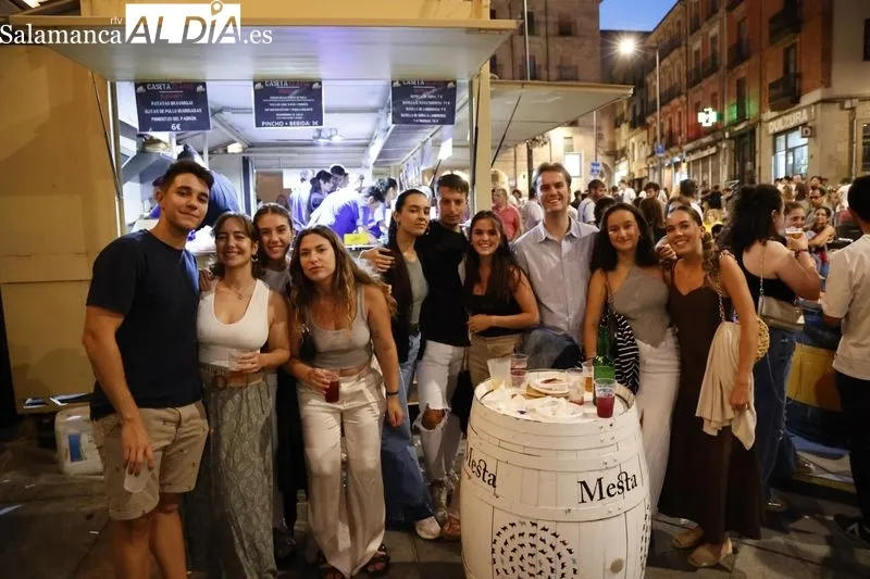 Gran ambiente en las casetas de la Plaza del Mercado | FOTOS: David Sañudo 