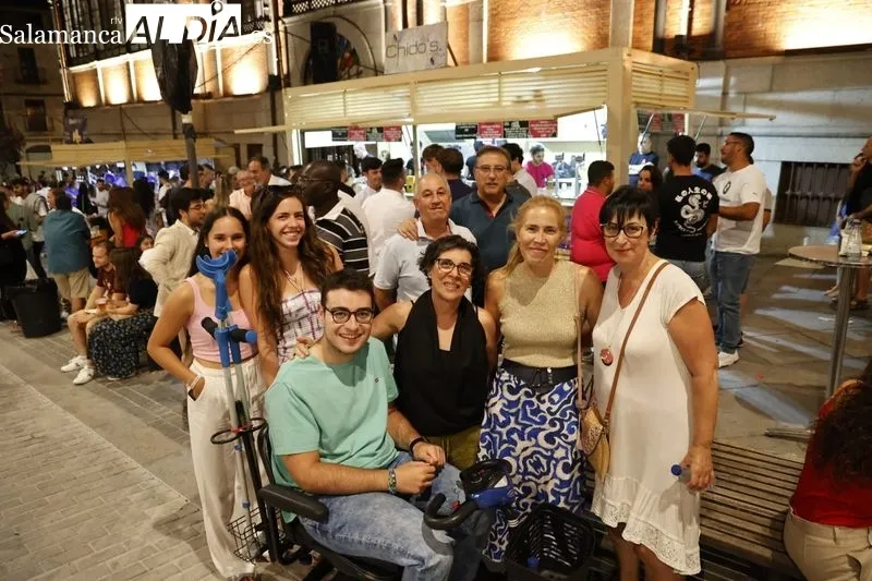 Gran ambiente en las casetas de la Plaza del Mercado | FOTOS: David Sañudo 