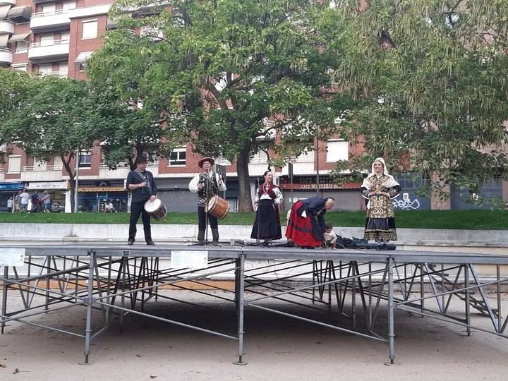 La danza del Vientre y El Mariquelo, protagonistas en el Parque Picasso