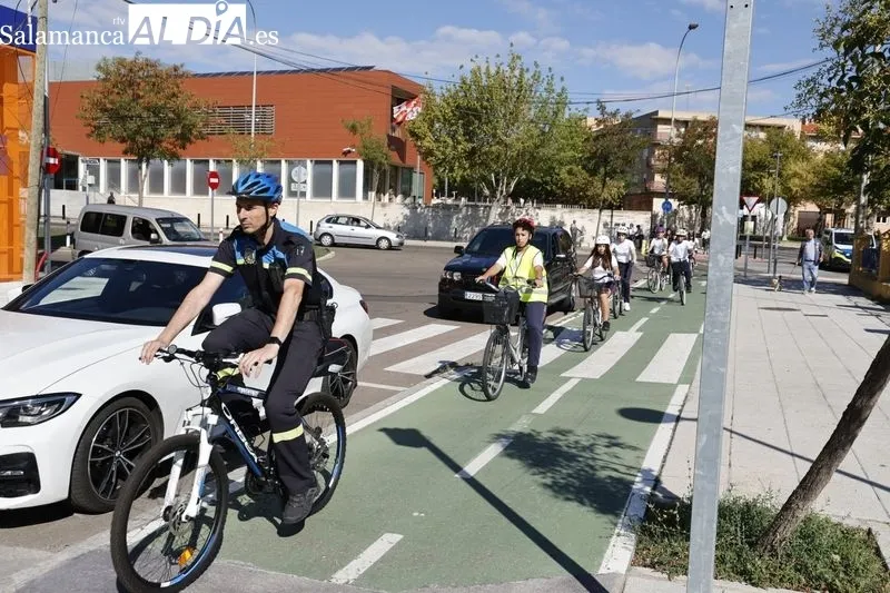 El Ayuntamiento conciencia a los escolares sobre educación vial con talleres en las dependencias de la Policía Local. Foto de David Sañudo