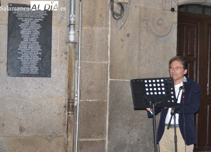 El PSOE bejarano rinde tributo a quienes lucharon por la libertad