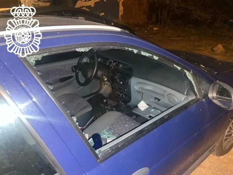 Uno de los vehículos en los que actuó el detenido. Foto Policía Nacional