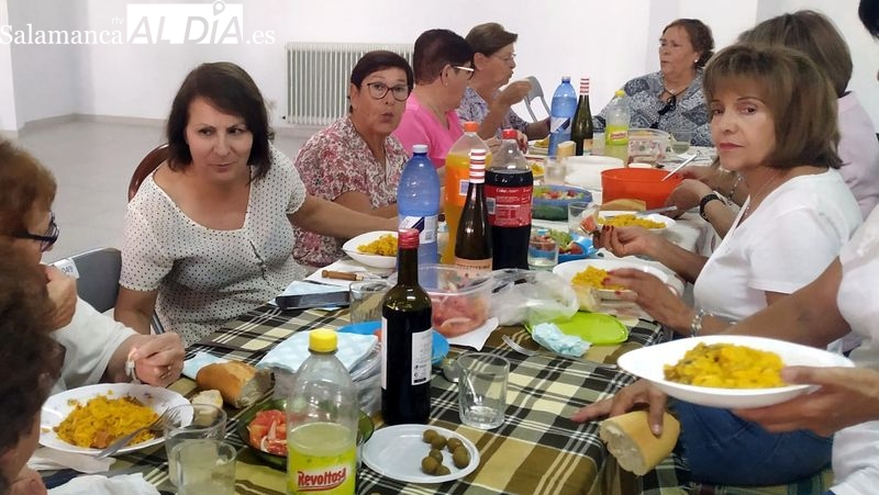 La asociación de mujeres Villa de Lumbrales celebra una animada jornada de convivencia