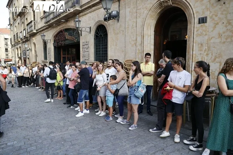 Foto 5 - Nuestro Padre Jes&uacute;s Flagelado sale a la calle para celebrar los 75 a&ntilde;os de la fundaci&oacute;n de la cofrad&iacute;a
