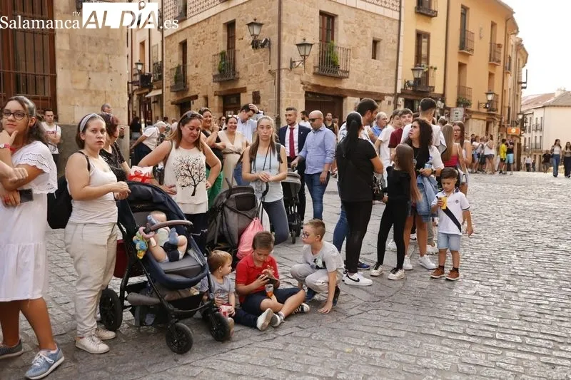 Foto 17 - Nuestro Padre Jes&uacute;s Flagelado sale a la calle para celebrar los 75 a&ntilde;os de la fundaci&oacute;n de la cofrad&iacute;a