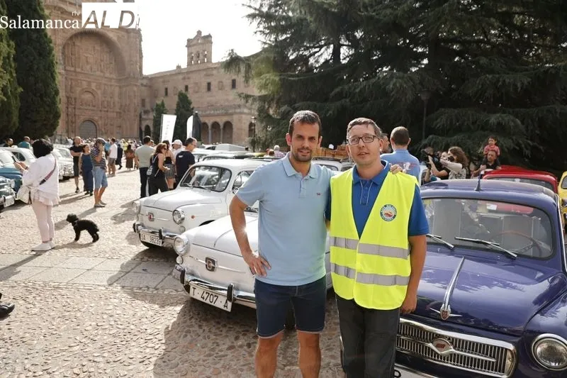 Foto 6 - Un centenar de Seat 600 rugen por las calles de Salamanca