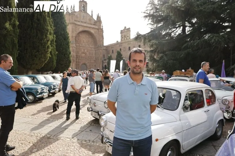 Foto 7 - Un centenar de Seat 600 rugen por las calles de Salamanca