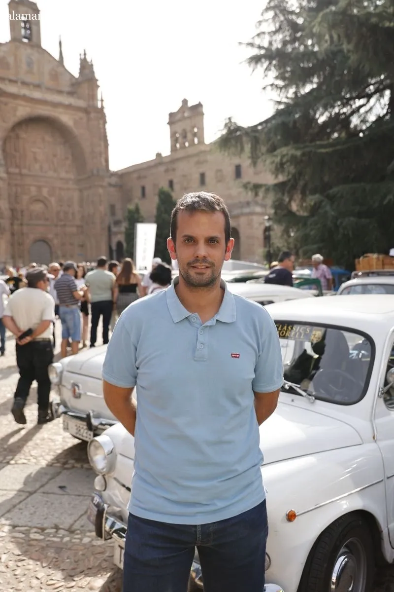 Foto 8 - Un centenar de Seat 600 rugen por las calles de Salamanca
