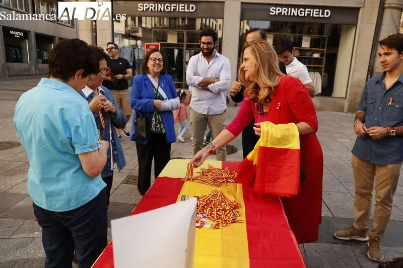 Foto 6 - Nuevas Generaciones celebra el D&iacute;a de la Hispanidad "con cierta pena porque los independentistas tienen m&aacute;s peso que nunca"