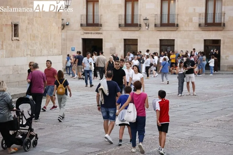 Foto 40 - El centro de la ciudad, en ebullici&oacute;n en este festivo 12 de octubre