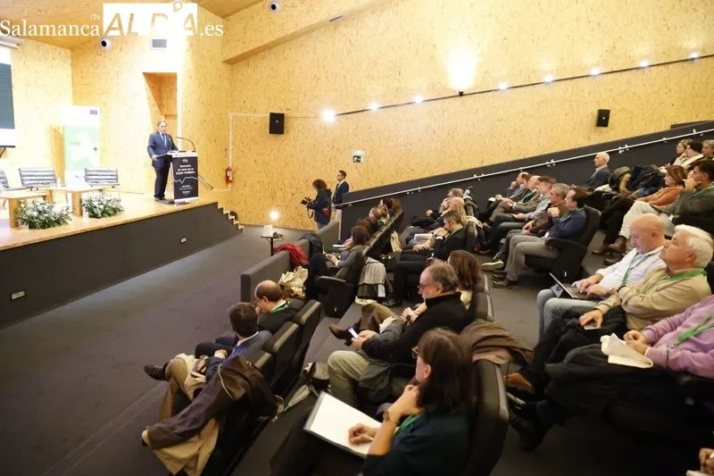 Apertura del seminario EDUSI TORMES  ‘Salamanca conecta con su río’ en el CMI Julián Sánchez 'El Charro'. Fotos: David Sañudo