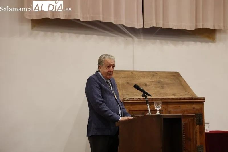 Acto de ingreso de la doctora María Fernanda Lorenzo Gómez en la Real Academia de Medicina de Salamanca. Fotos: David Sañudo