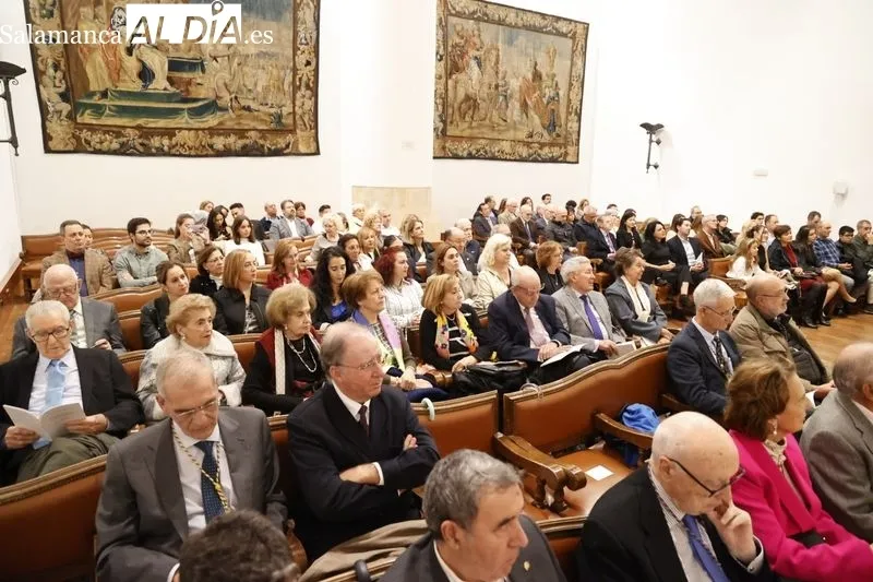 Acto de ingreso de la doctora María Fernanda Lorenzo Gómez en la Real Academia de Medicina de Salamanca. Fotos: David Sañudo