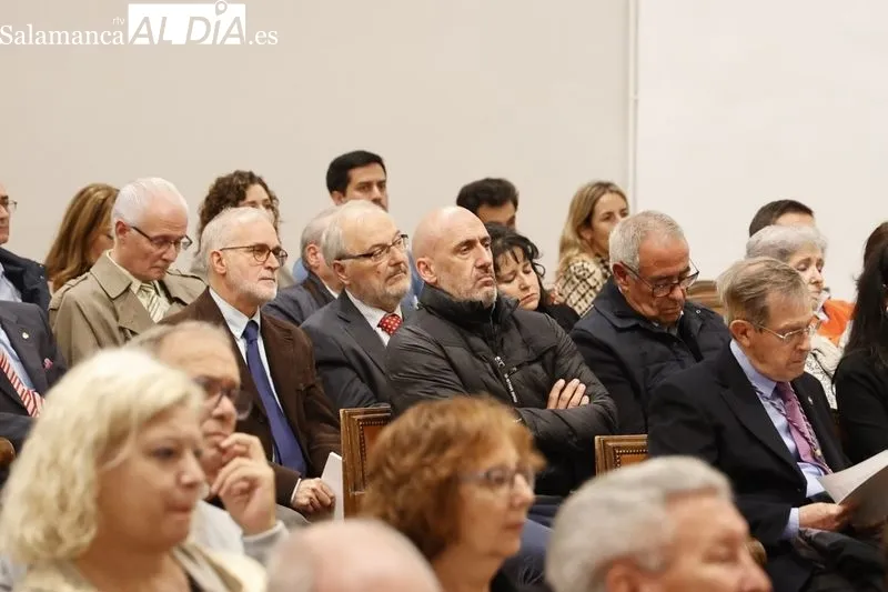 Acto de ingreso de la doctora María Fernanda Lorenzo Gómez en la Real Academia de Medicina de Salamanca. Fotos: David Sañudo