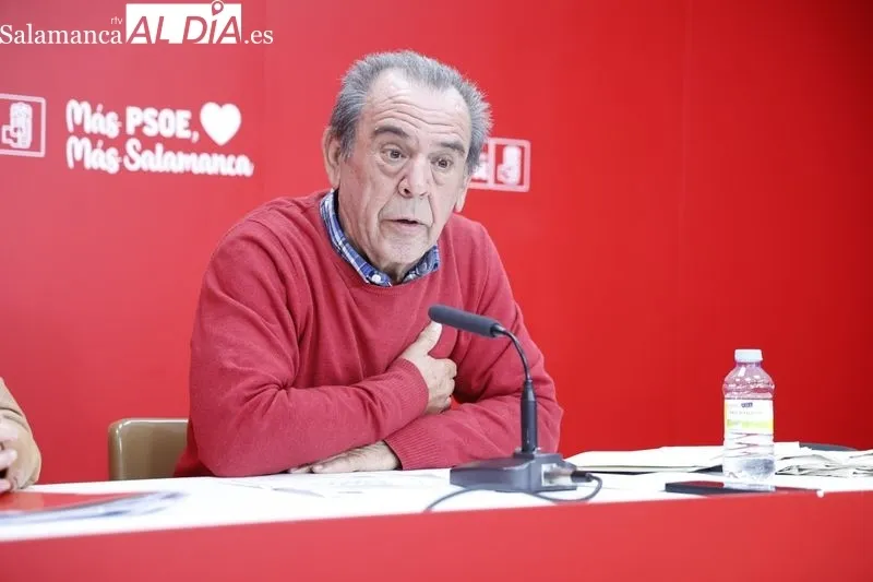 La procuradora del PSOE por Salamanca, Rosa Rubio, y el diputado provincial socialista, Luis Rodríguez. Fotos: David Sañudo