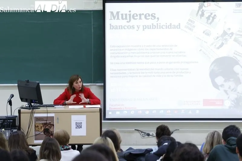Conferencia 'Mujeres en la Banca', dentro del VII Ciclo de Contacto Empresarial de la Facultad de Economía y Empresa. Fotos: David Sañudo