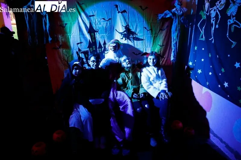 Alumnos, padres y profesores del CEIP Padre Manjón celebran Halloween | FOTOS: David Sañudo 