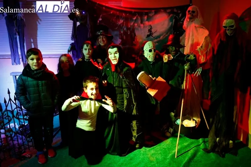 Alumnos, padres y profesores del CEIP Padre Manjón celebran Halloween | FOTOS: David Sañudo 