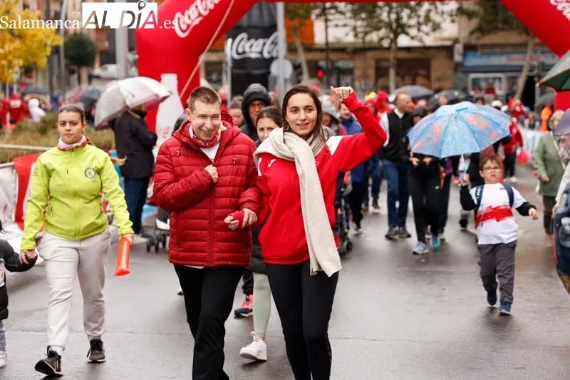 Más de 3.000 personas participan en la XIV edición de la Carrera de los Mil Pasos | FOTOS: David Sañudo 
