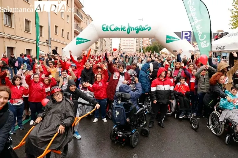 Más de 3.000 personas participan en la XIV edición de la Carrera de los Mil Pasos | FOTOS: David Sañudo 