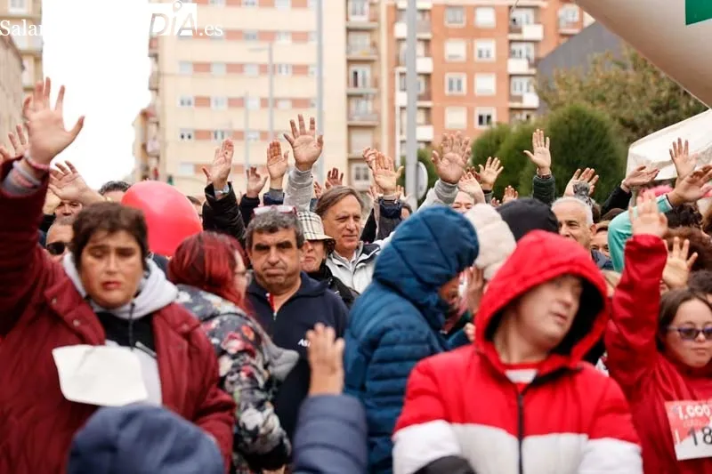 Más de 3.000 personas participan en la XIV edición de la Carrera de los Mil Pasos | FOTOS: David Sañudo 