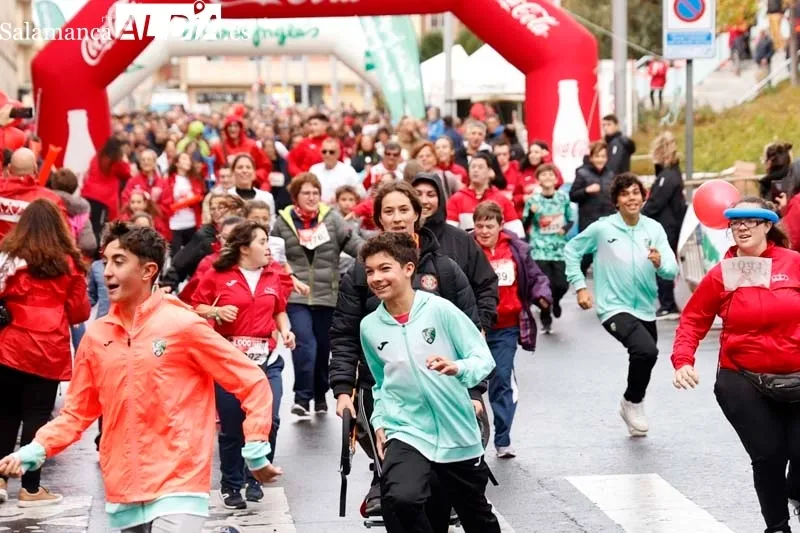 Más de 3.000 personas participan en la XIV edición de la Carrera de los Mil Pasos | FOTOS: David Sañudo 