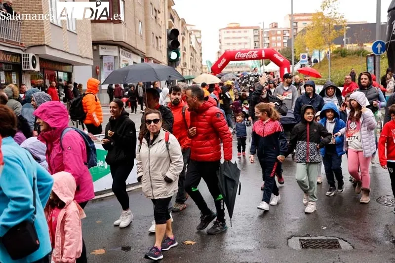 Más de 3.000 personas participan en la XIV edición de la Carrera de los Mil Pasos | FOTOS: David Sañudo 