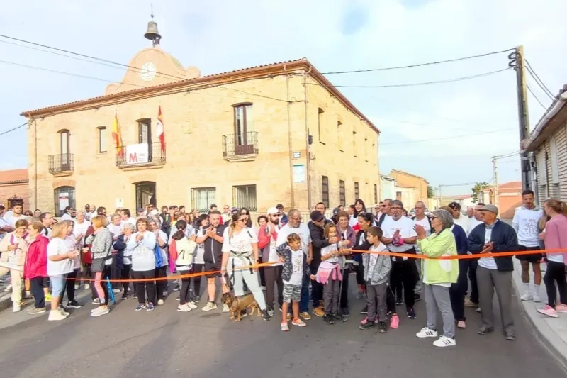 Villar de Gallimazo celebraba este domingo su VII Marcha Solidaria