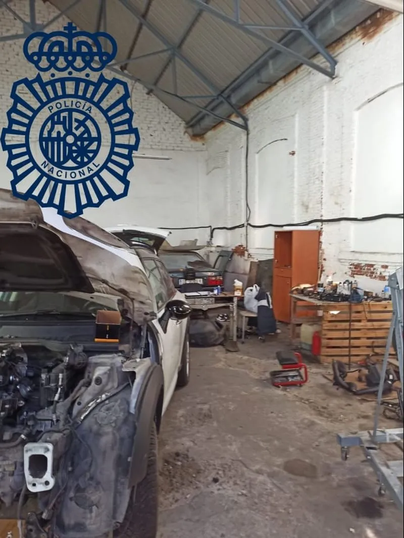 Taller de Salamanca en el que se explotaba a trabajadores extranjeros. Foto Policía Nacional
