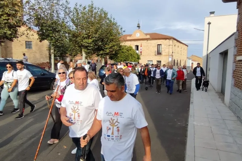 Villar de Gallimazo celebraba este domingo su VII Marcha Solidaria